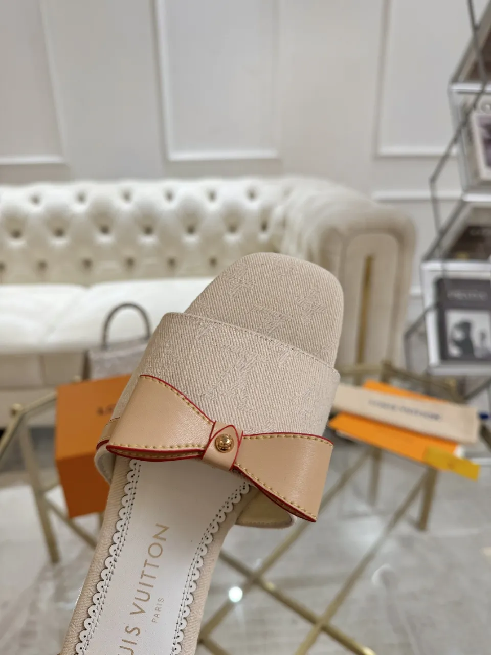 👟👟Ex-factory price 340👟👟 Genuine leather sole +40 Lv denim jacquard slippers, ex-factory price 70-43 Leather sole +40